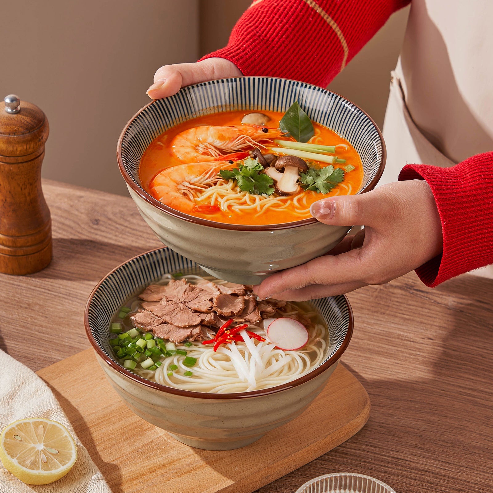 2\u002F4pcs 7-Inch Striped Ceramic Pasta Bowl | Underglaze Color Design