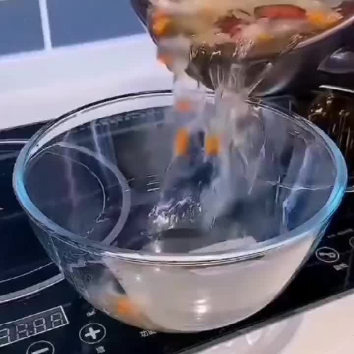 2pcs, cartoon glass salad bowl with lid, suitable for mixed food such as salad